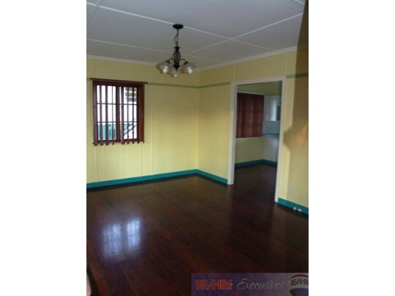 41 Steele Street, Holland Park QLD 4121