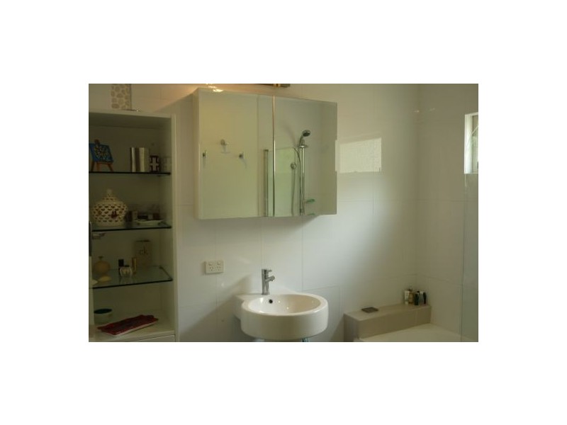 41 Steele Street, Holland Park QLD 4121