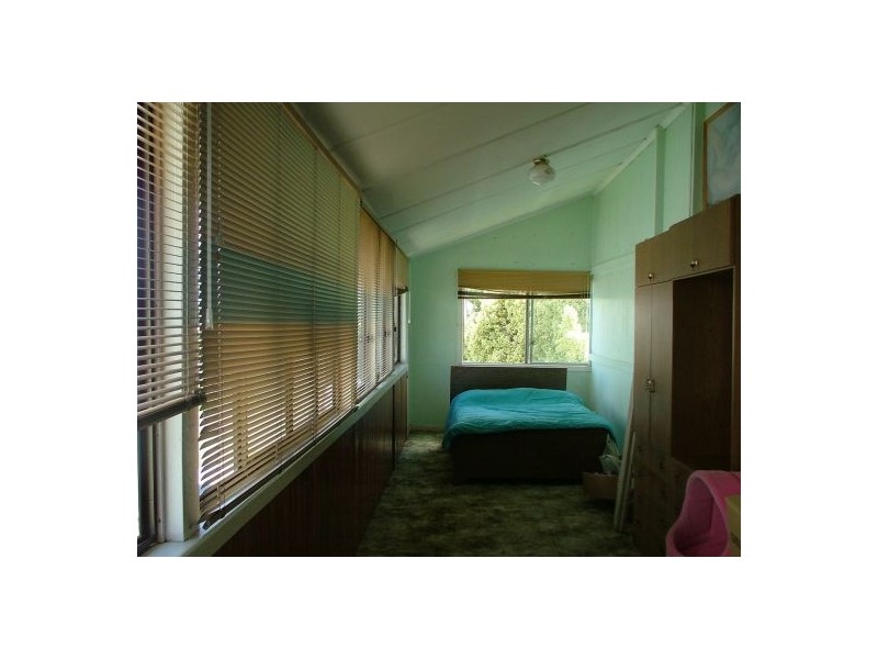 45 Lloyd Street, Camp Hill QLD 4152