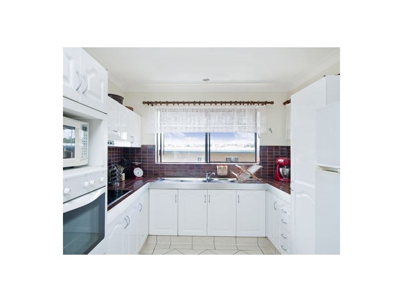 4/37 Derby St, Coorparoo QLD 4151