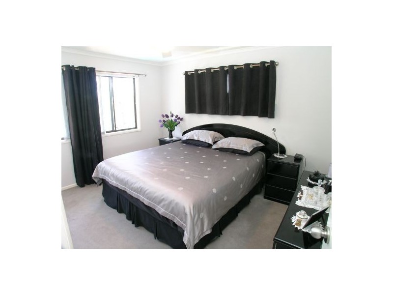 24.. Cluden Street, Holland Park West QLD 4121