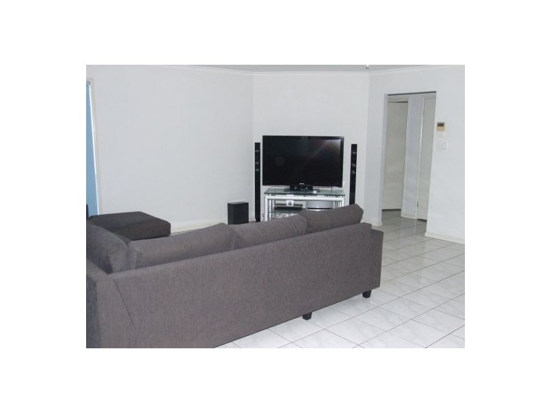 80 Coventry Cct, Carindale QLD 4152
