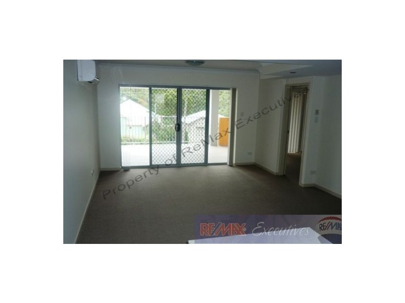 3/9 Victor Street, Holland Park West QLD 4121