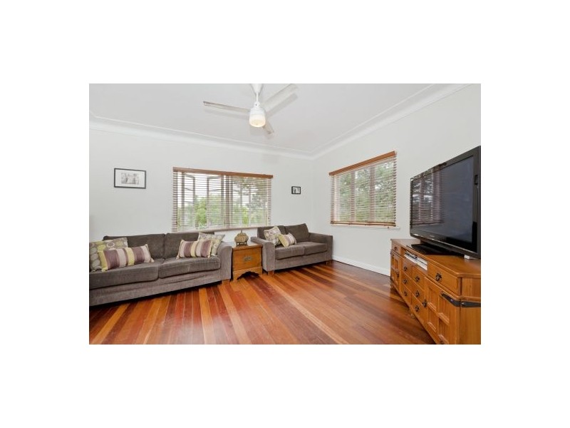 10 Troubridge Street, Mount Gravatt East QLD 4122