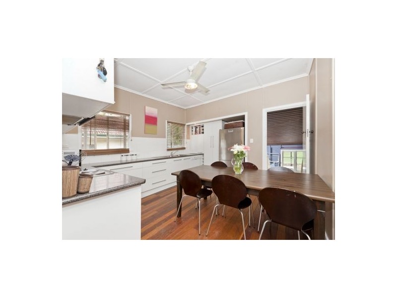 10 Troubridge Street, Mount Gravatt East QLD 4122