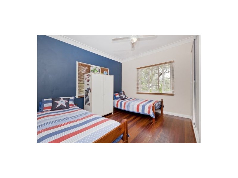 10 Troubridge Street, Mount Gravatt East QLD 4122