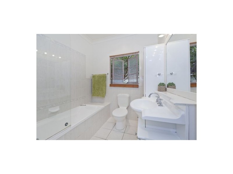 10 Troubridge Street, Mount Gravatt East QLD 4122