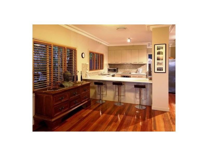 21 Dagmar street, Holland Park West QLD 4121