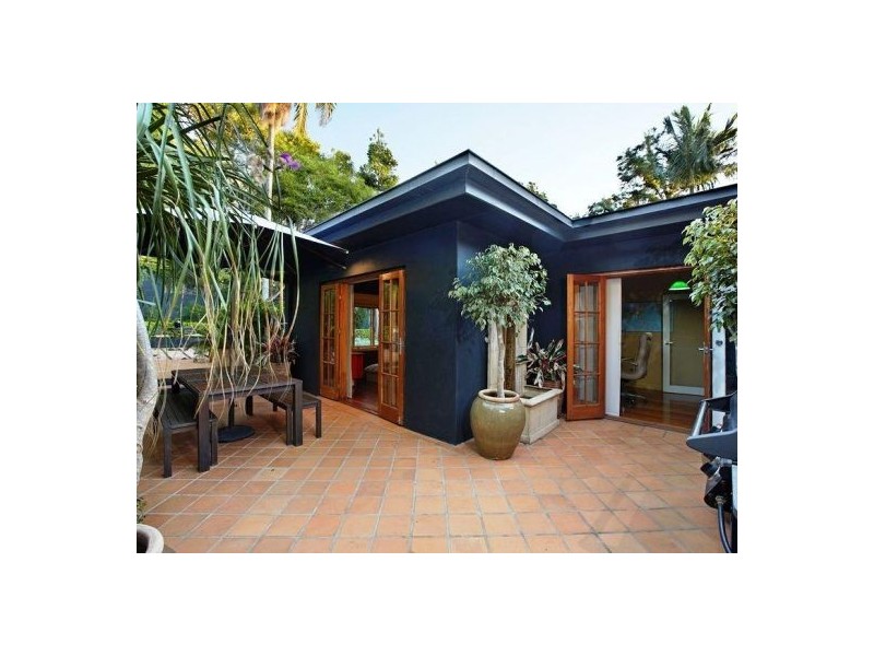 21 Dagmar street, Holland Park West QLD 4121