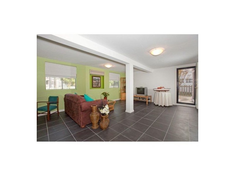 14 Cranston St, Wynnum West QLD 4178