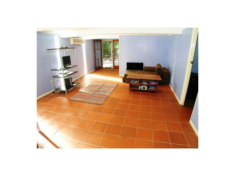 37 Carnelian Street, Holland Park QLD 4121