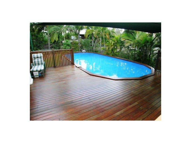 37 Carnelian Street, Holland Park QLD 4121