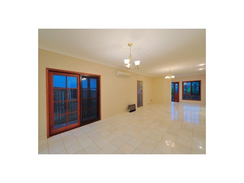 103 Stephen, Camp Hill QLD 4152