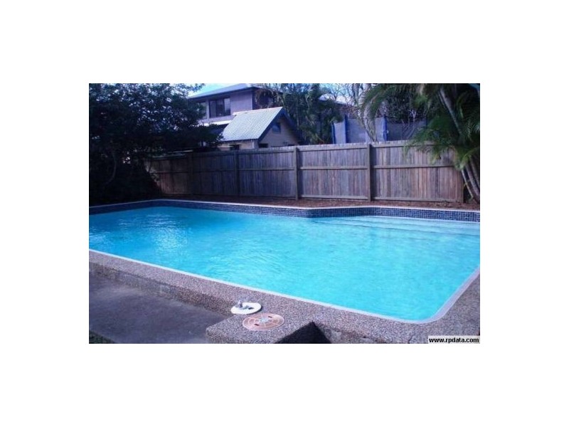 33 Barton, Hawthorne QLD 4171
