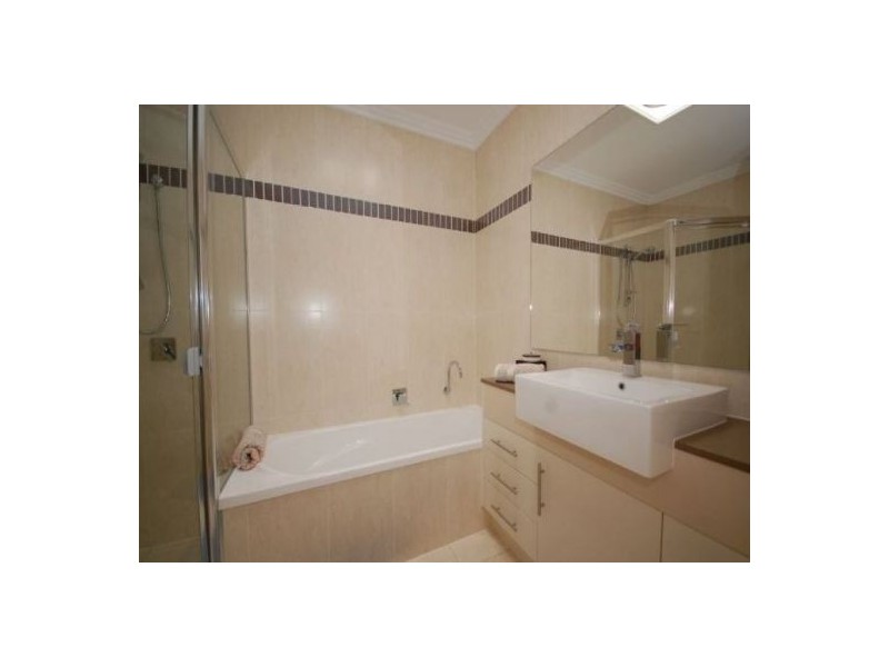 22 mayfield, Moorooka QLD 4105