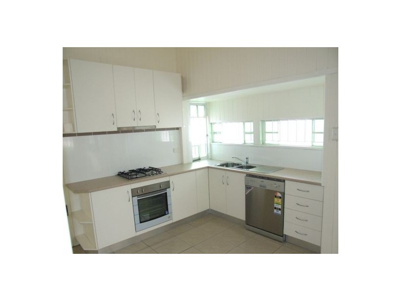 71 Sackville Street, Greenslopes QLD 4120