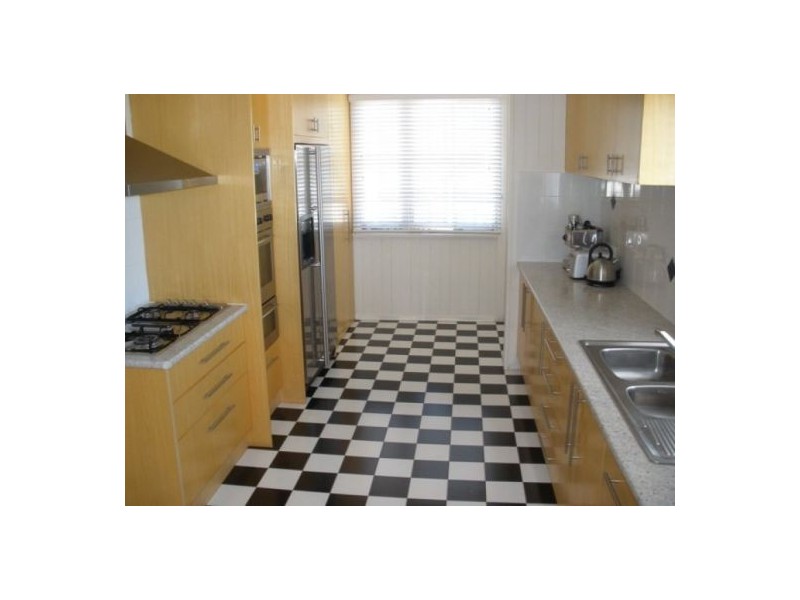 65 fegen, Moorooka QLD 4105