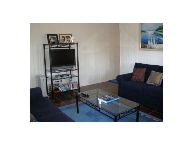 65 fegen, Moorooka QLD 4105