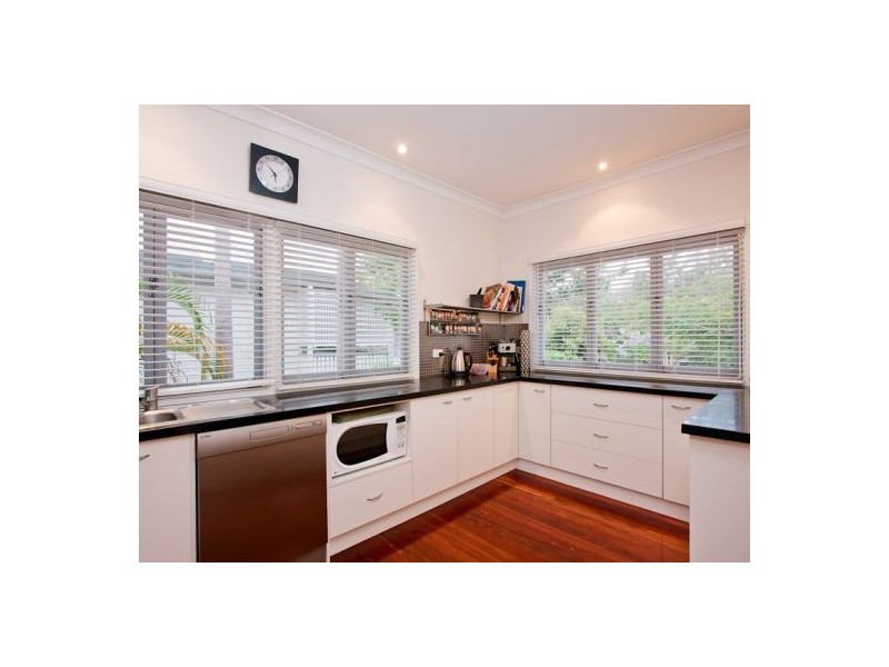 19 Meridian Street, Coorparoo QLD 4151