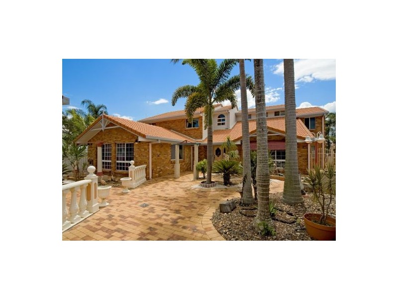 30 Eromanga Street, Carindale QLD 4152