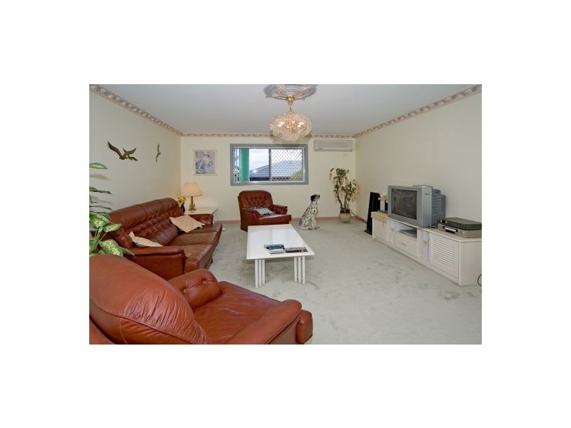 30 Eromanga Street, Carindale QLD 4152