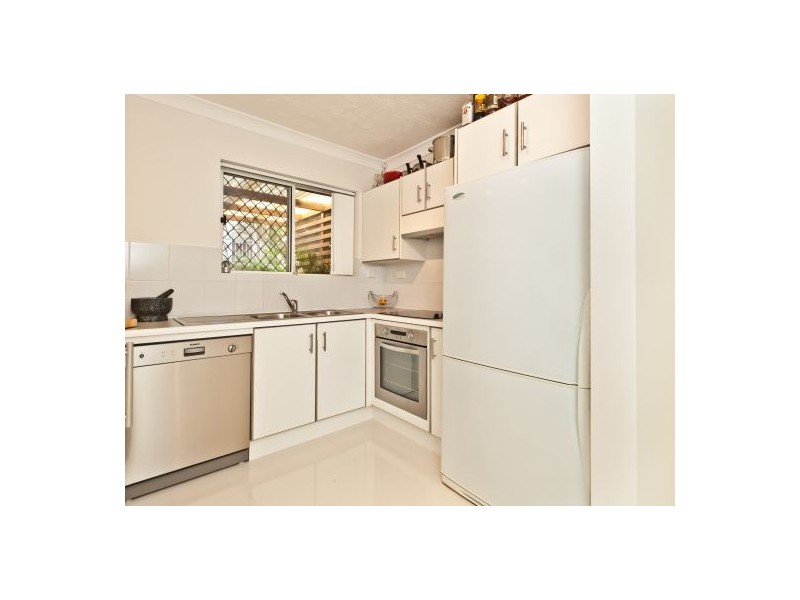 3/237 Cavendish Road, Coorparoo QLD 4151