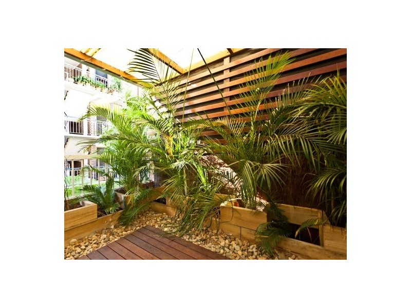 3/237 Cavendish Road, Coorparoo QLD 4151