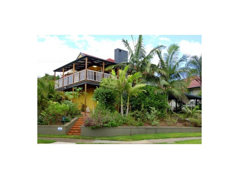 1 Galsworthy St, Holland Park West QLD 4121