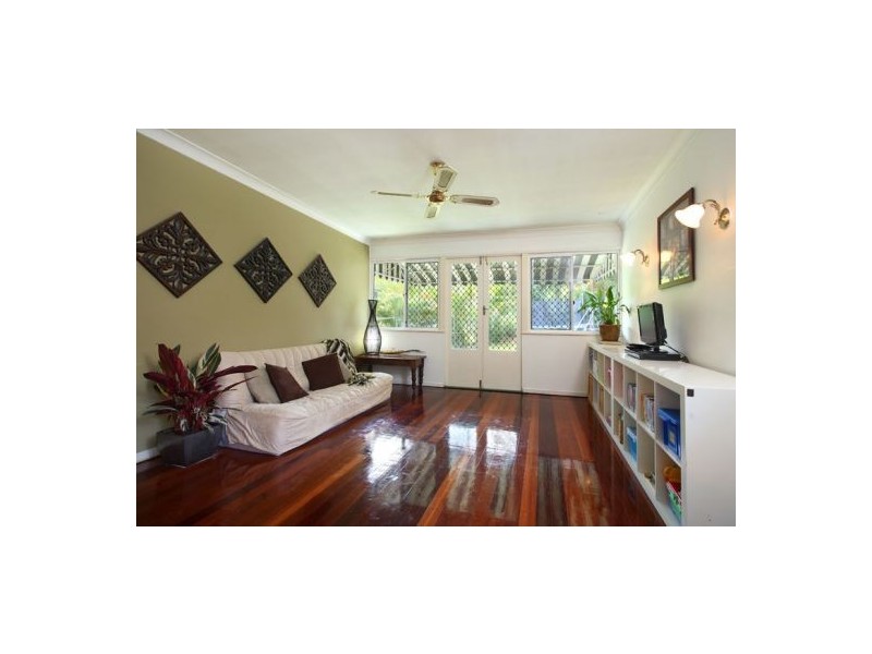 6 Troubridge Street, Mount Gravatt East QLD 4122
