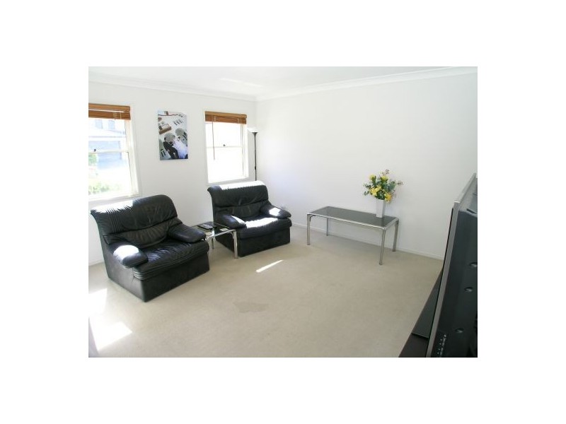 28 Estate Place, Holland Park West QLD 4121