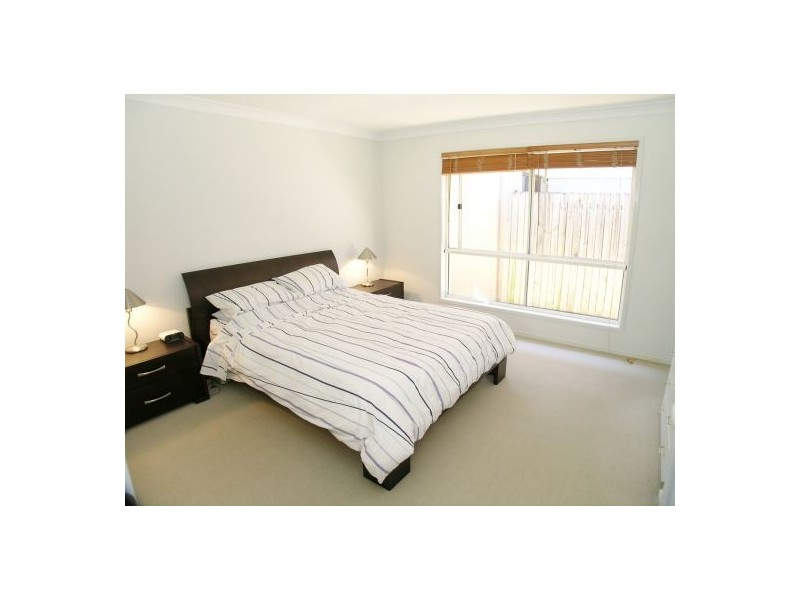 28 Estate Place, Holland Park West QLD 4121