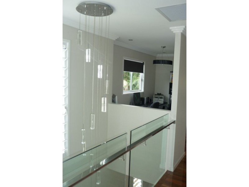 26 Mcdonald, Norman Park QLD 4170