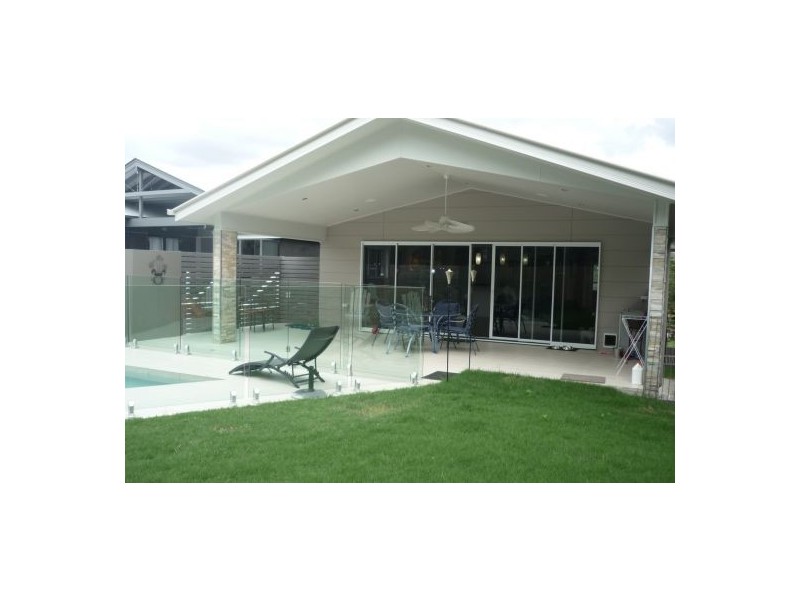 26 Mcdonald, Norman Park QLD 4170