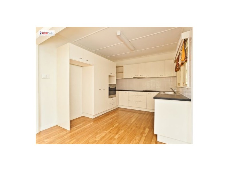 1  Fielding Street, Holland Park West QLD 4121