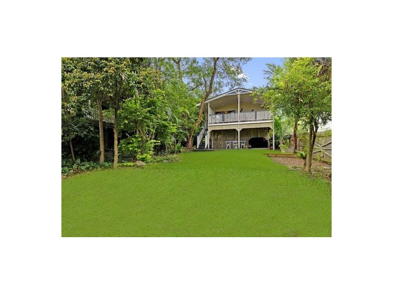 3 Palm Ave, Holland Park West QLD 4121