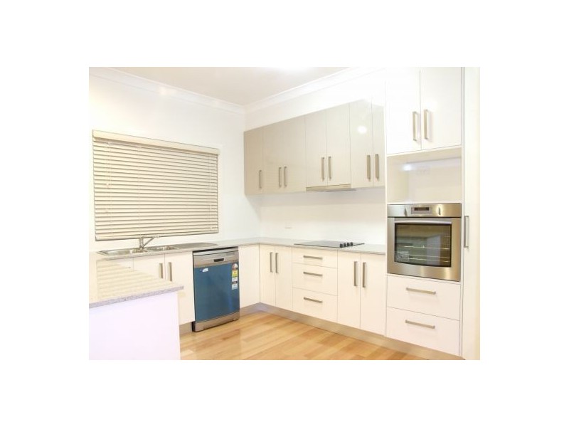 71 Sackville Street, Greenslopes QLD 4120