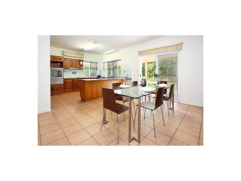 9 Turnberry Pl, Carindale QLD 4152