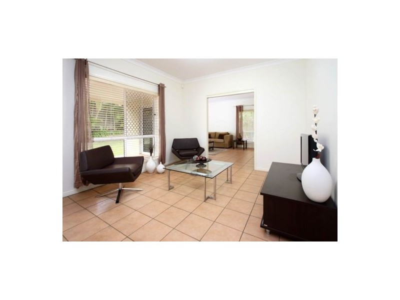 9 Turnberry Pl, Carindale QLD 4152