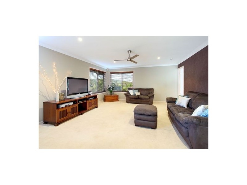 66 Lancaster Cct, Stretton QLD 4116