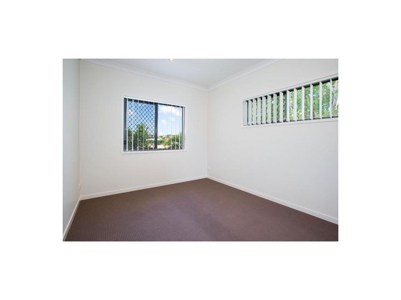 1or2 of 333 Stanley Rd, Carina QLD 4152