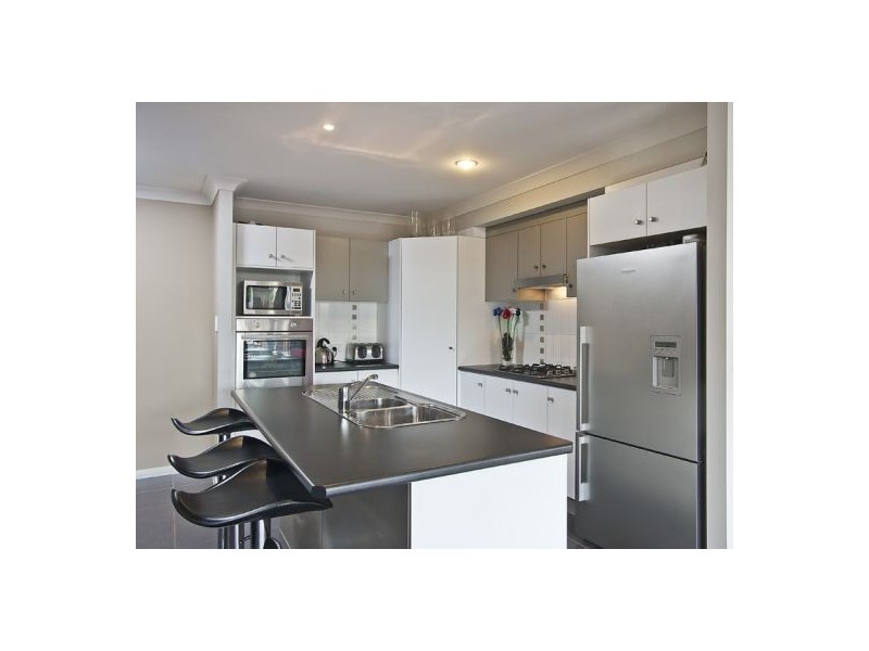 15  Lilly  Cr, Kallangur QLD 4503