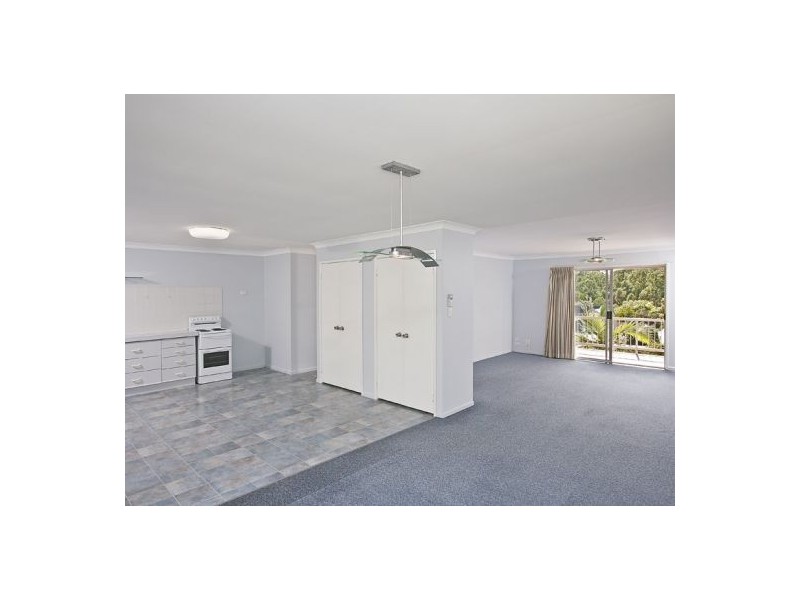 5 Craigmoor St, Holland Park QLD 4121