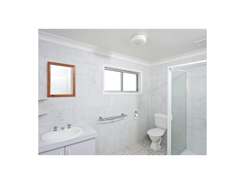 5 Craigmoor St, Holland Park QLD 4121