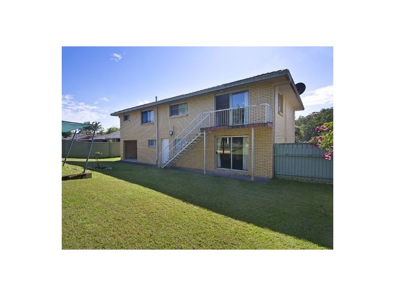 5 Craigmoor St, Holland Park QLD 4121
