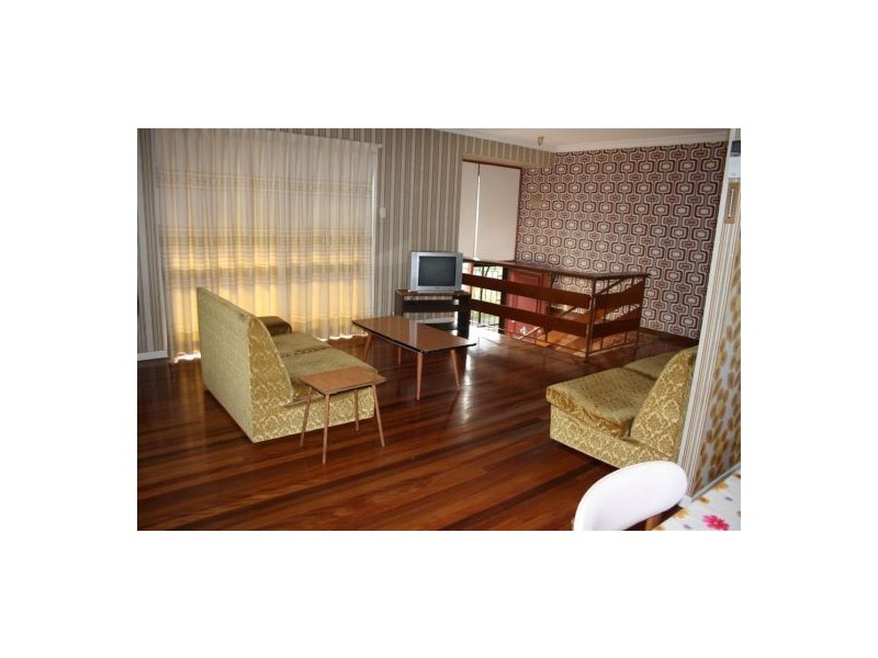 69 Morialta Street, Mansfield QLD 4122