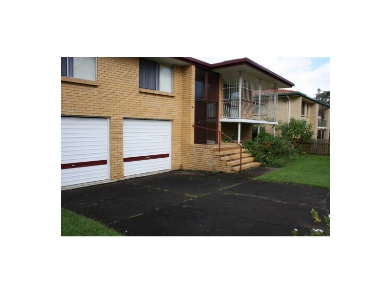 69 Morialta Street, Mansfield QLD 4122