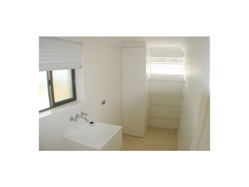 1 . Ostend CT, Cleveland QLD 4163