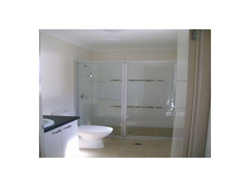 7-18 Diane Court, Calamvale QLD 4116