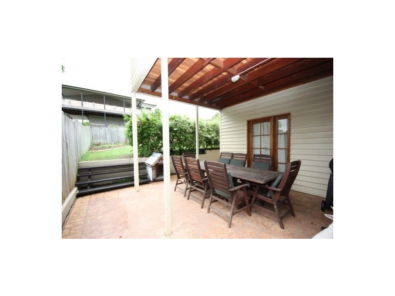 86 Bundah Street, Camp Hill QLD 4152