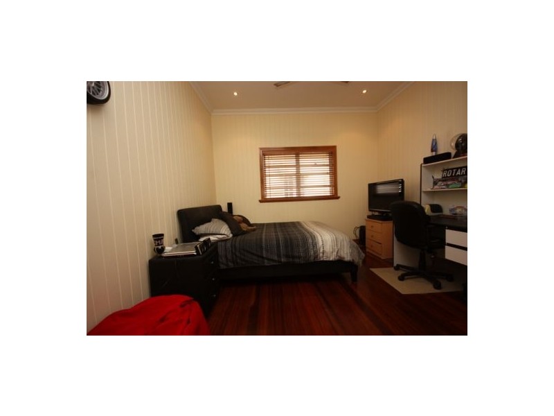 86 Bundah Street, Camp Hill QLD 4152